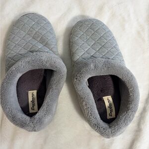 Dearfoams Gray Quilted Slippers with Plush Lining